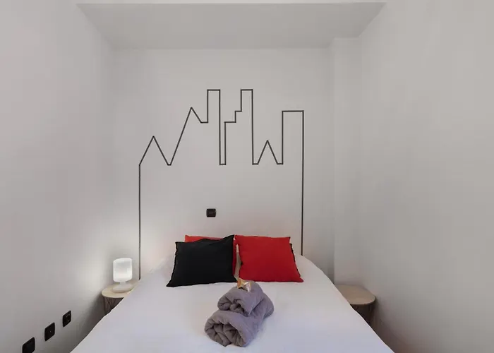 Next To Canteras Charming