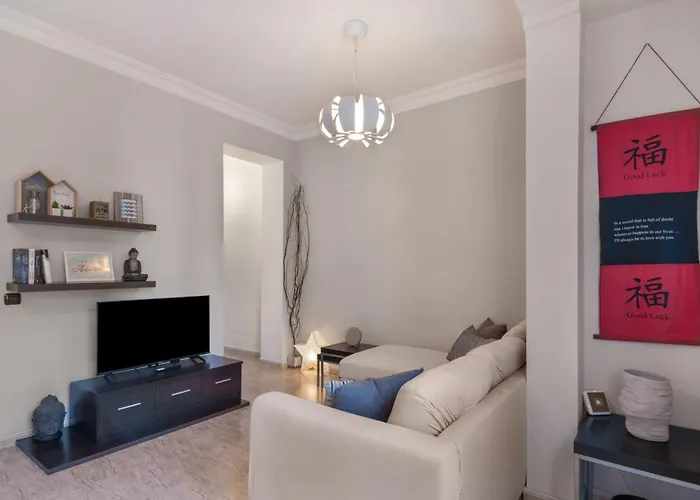 Next To Canteras Charming